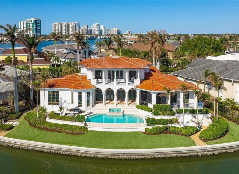 This Luxurious Estate on 0.44 Lot Acres in Naples, Florida Comes With Sweeping Waterfront Views and is Listed for $11.5 Million