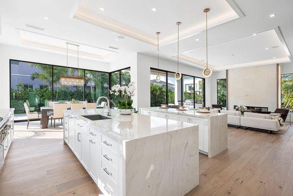 396 NE 2nd Street, Boca Raton, Florida, is a luxury home built by award-winning home builder CJM Luxury Homes. With a modern interior, open concept, and the highest level of quality finishes, this beautiful home becomes a top-of-the-line luxury custom living experience.