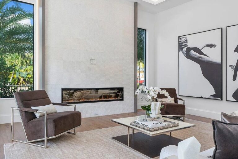 This Luxury Home Built By Award-Winning Home Builder CJM Luxury Homes ...