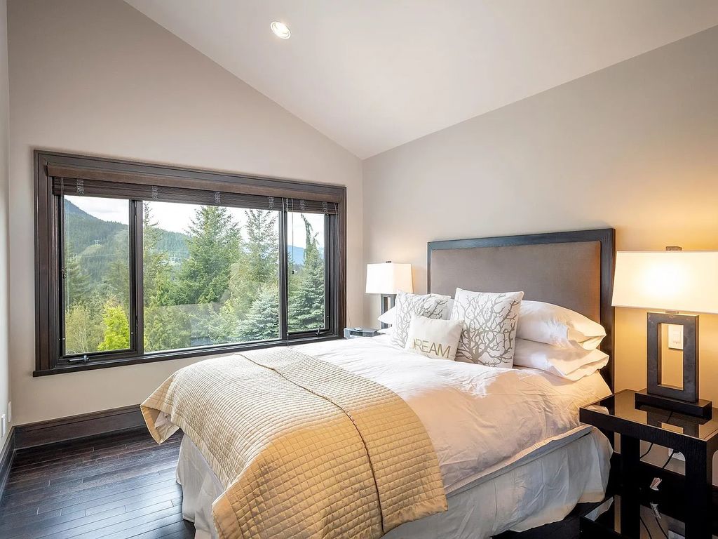 The Residence in Whistler is the epitome of an exclusive mountain retreat with nature connection, now available for sale. This home located at 1592 Khyber Ln, Whistler, BC V8E 0A2, Canada