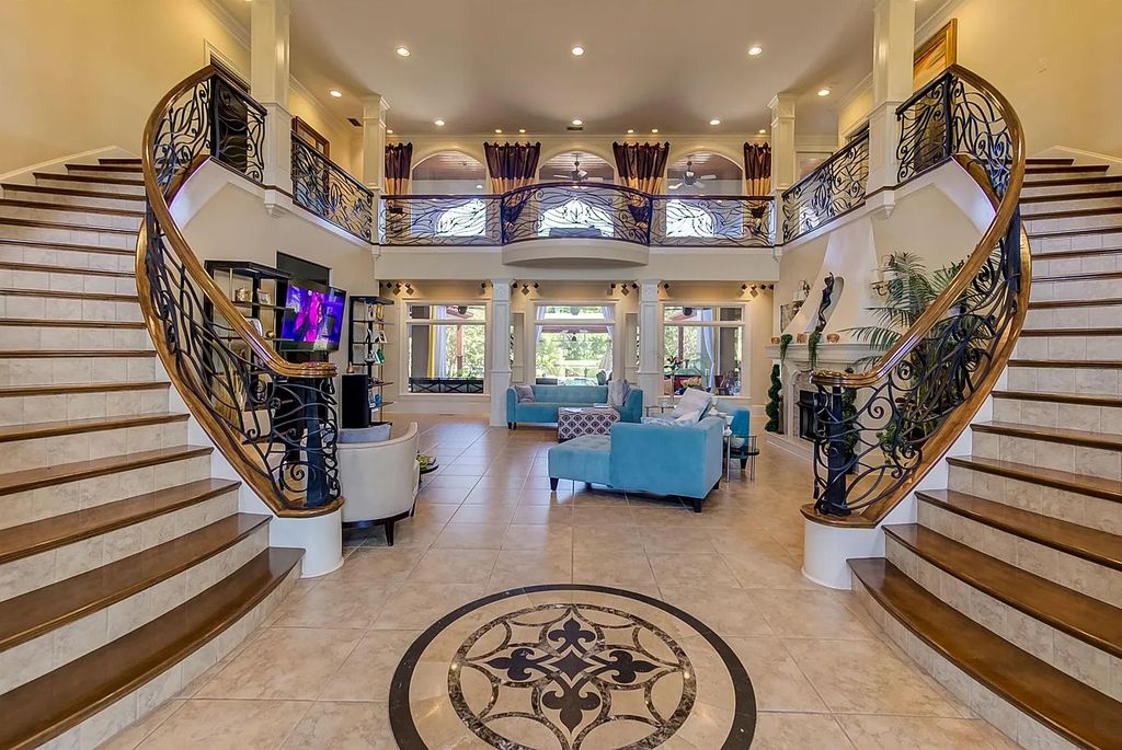 The Estate in Jackson is a luxurious home possessing a private lake that leads to a life of luxury now available for sale. This home located at 118 Northhaven Dr, Jackson, Tennessee; offering 04 bedrooms and 08 bathrooms with 9,147 square feet of living spaces.