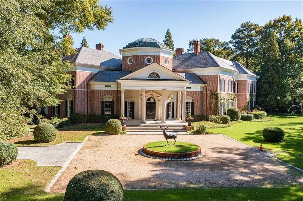 The Estate in Atlanta is a luxurious home designed for entertaining while providing developing options of the land investment in the future now available for sale. This home located at 825 Davis Dr, Atlanta, Georgia; offering 07 bedrooms and 11 bathrooms with 14,847 square feet of living spaces.