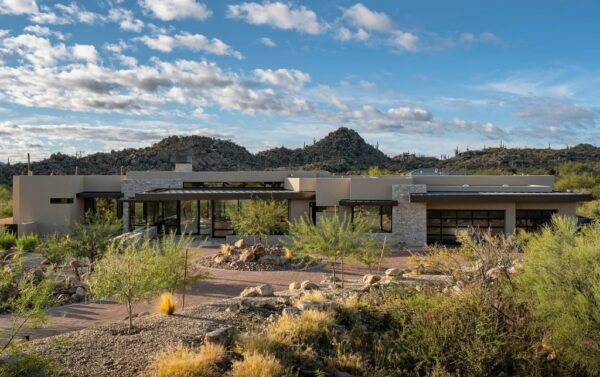 This $3.875 Million Single Story Home in Oro Valley Arizona Maximizes ...