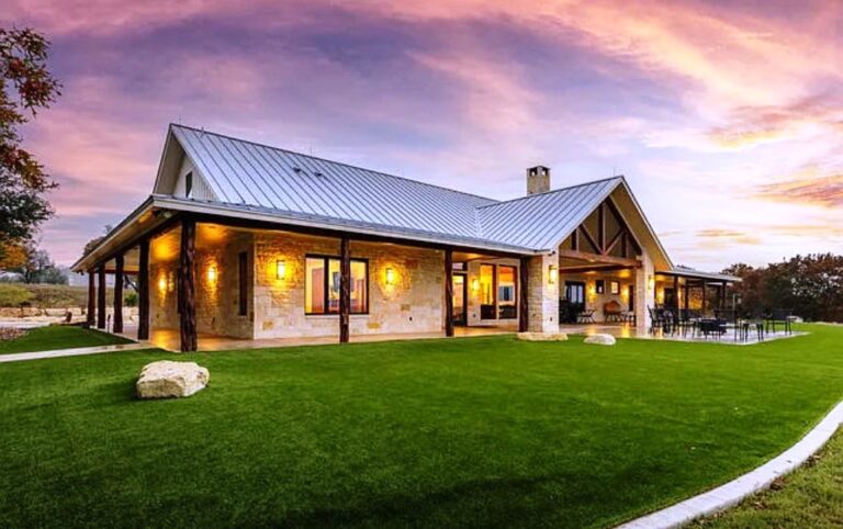 A Truly Unequaled Home in Boerne Texas Surprises You With Virtuality in Every Design and Feature Listes The Market For $ 8.0 Million