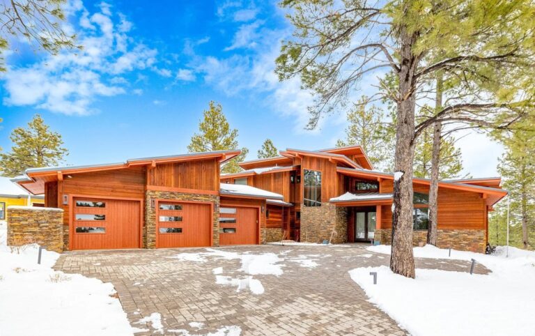 Asked For $3.825 Million, This Stunning Mountain Modern Home in Flagstaff Arizona Blends Mountain and Contemporary Living