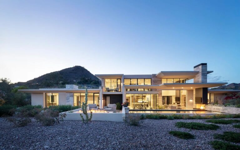 Asked For $11.95 Million, This Modern Contemporary Home in Scottsdale Arizona Offers Unobstructed Views Of Camelback Mountain And Stunning Desert Topography