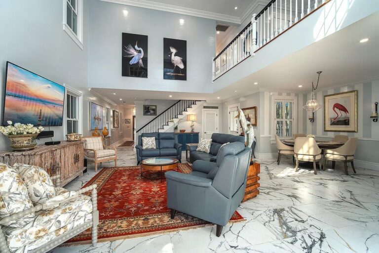 A Residence Located in the Most Soughtafter Location in Old Town Key