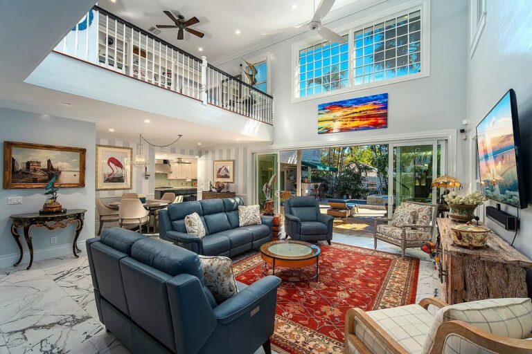 A Residence Located in the Most Soughtafter Location in Old Town Key