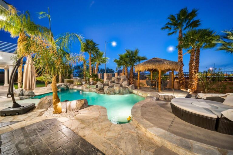 An Immaculate Luxury Home with Full Strip Views in Las Vegas for Sale ...