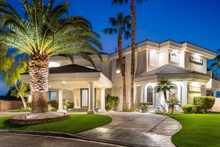 An Immaculate Luxury Home with Full Strip Views in Las Vegas for Sale at $2.5 Million
