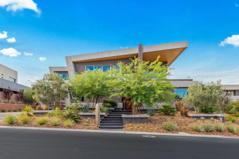 Architecturally Significant Home in Summerlin Nevada with Stunning View