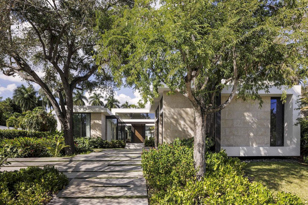 Belle Meade House in Florida by SDH Studio Architecture + Design