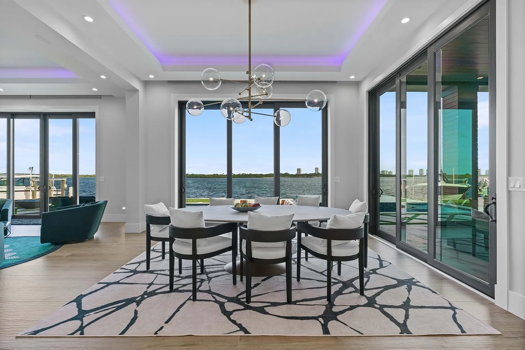 107 Bowsprit Drive, North Palm Beach, Florida is a brand new waterfront estate designed by High Tide Waterfront Properties sit on a premier cul-de-sac lot in the coveted Village of North Palm Beach. 