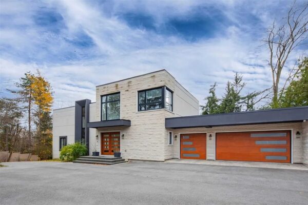 Contemporary Home With Open Concept Design And Incredible Panoramic   Contemporary Home With Open Concept Design And Incredible Panoramic Views In Ontario Canada Listed At C5.28M 22 600x400 