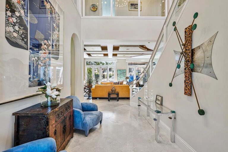 Contemporary Custom Home in The Premier Community of Lake