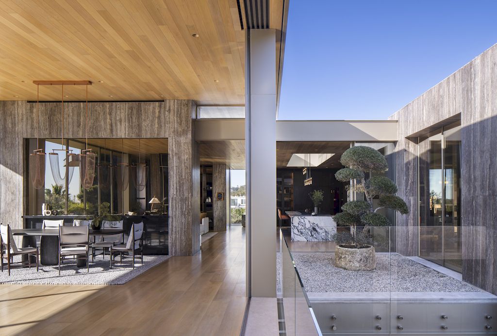 Laurel II House, Inspired by Modernism in California by McClean Design