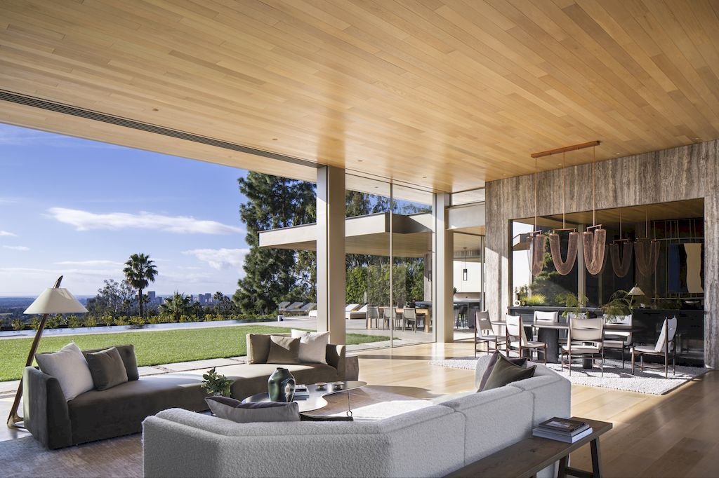 Laurel II House, Inspired by Modernism in California by McClean Design