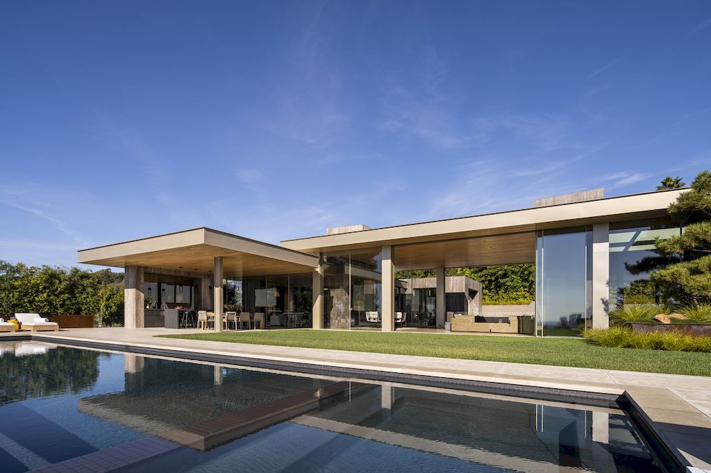 Laurel II House, Inspired by Modernism in California by McClean Design