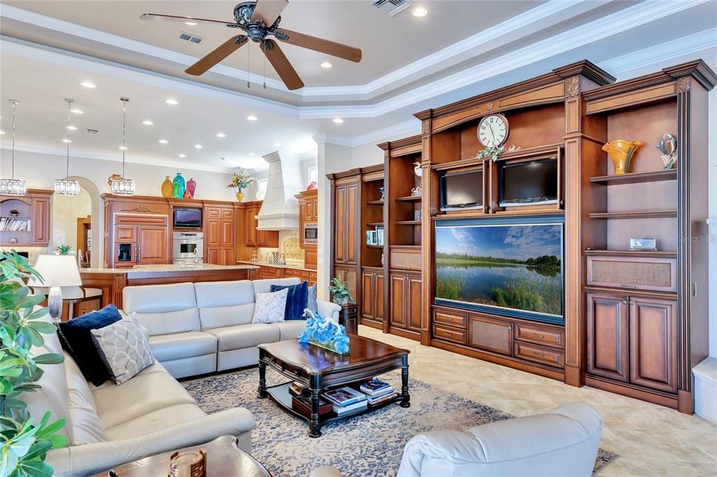 4400 Tuscany Island Court, Winter Park, Florida, rested on the lake shore of Bear Gulley, which is located convenient to the most exclusive private schools, Trinity Prep, Masters Academy, and Seminole Cnty's best public schools.