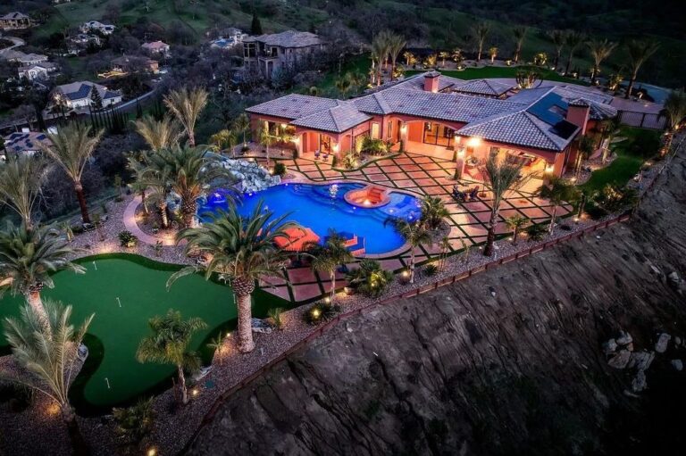 Listing for $5.25 Million, Casa de Vista in Friant, California with A Massive Resort Style Pool boasting 360 degree views of Golf Course and The City
