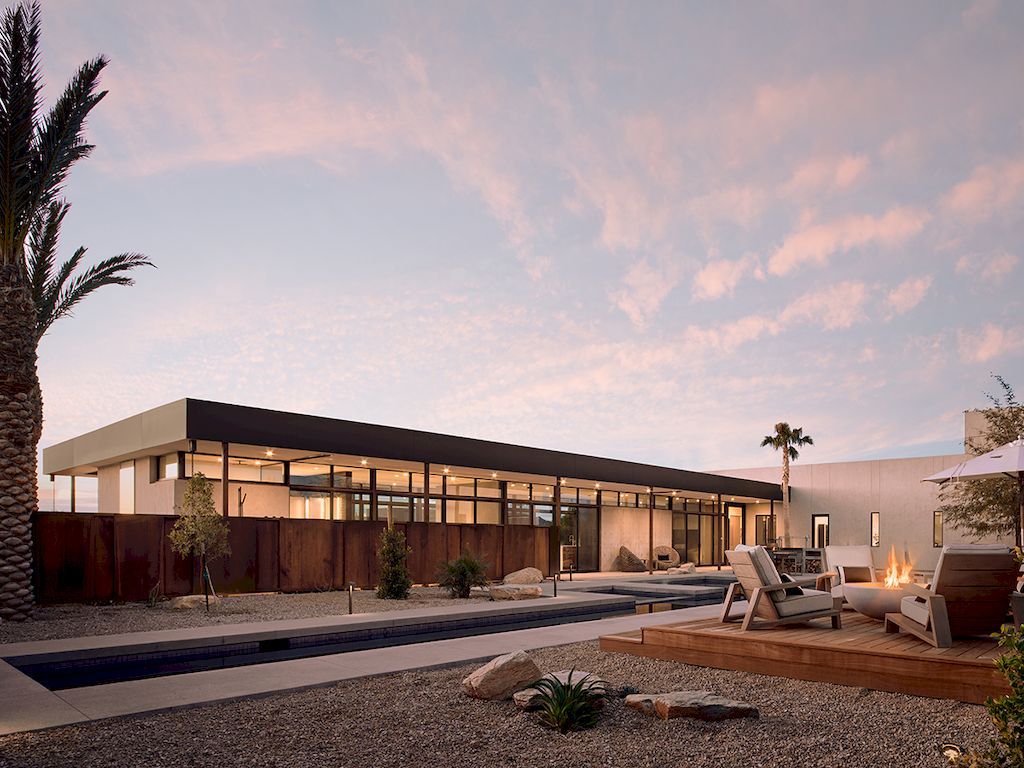 Ski Ranch House Adapts Desert yet Modern in Arizona by The Ranch Mine