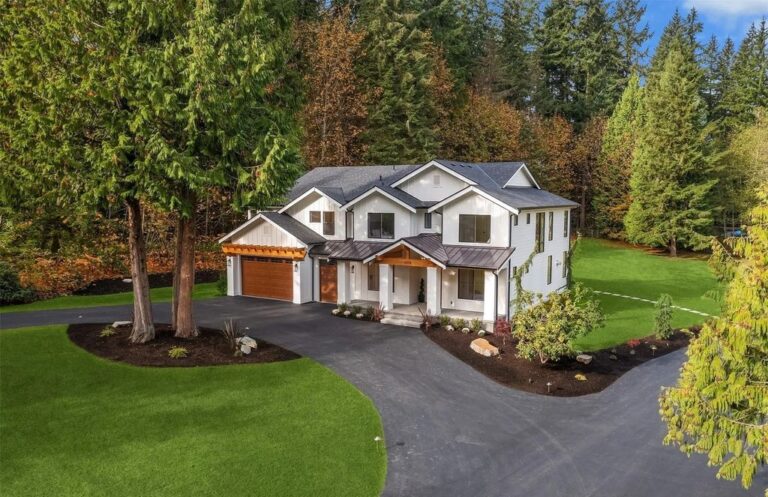 Sophisticated Architecture Combines With The Very Latest Decorator Finishes in This $3.2M Stunning Home in Woodinville, WA
