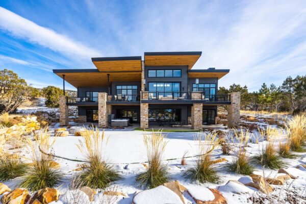 Spectacular Custom Home with Gorgeous Mountain views is Perfect for Entertaining in Heber City, Utah Asking for $4.5 Million