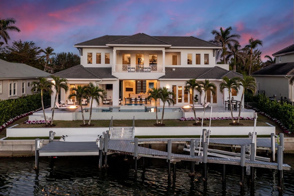 3801 Crayton Road, Naples, Florida is a spectacular reimagined turn-key furnished Park Shore Residence with with an open floor plan, soaring ceilings, European wide-plank white oak flooring and natural light flowing throughout.