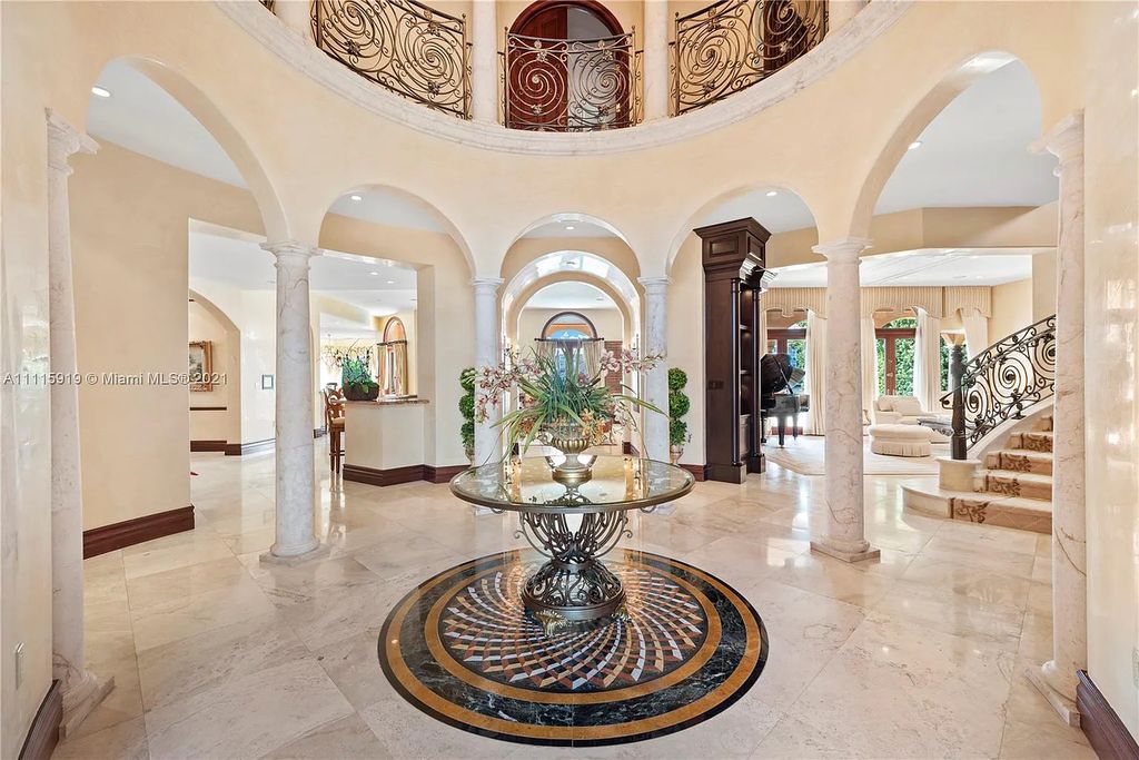 116 Bal Bay Drive, Bal Harbour, Florida is a spectacular waterfront home in the exclusive guard gated Bal Harbour Village, one of the most private and secure communities in Miami, enjoy the world-class shopping and dining, and five-star hotels of Bal Harbour.