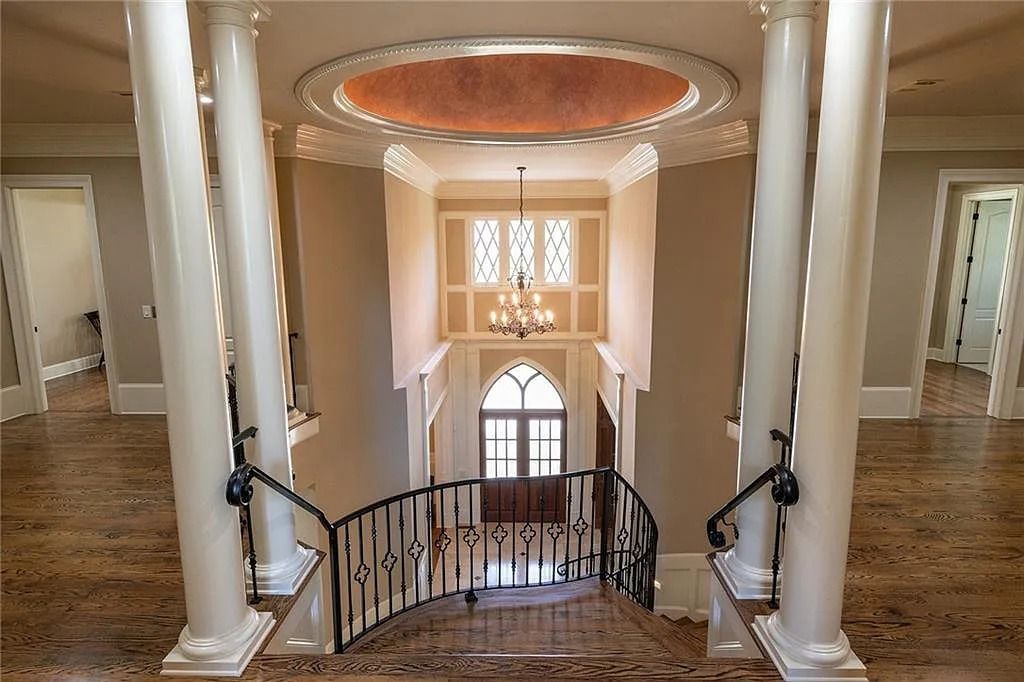 The Estate in Sandy Springs is a luxurious home having a great open floor plan layout of space now available for sale. This home located at 195 Saint Nicholas Cir, Sandy Springs, Georgia; offering 06 bedrooms and 08 bathrooms with 7,799 square feet of living spaces. 