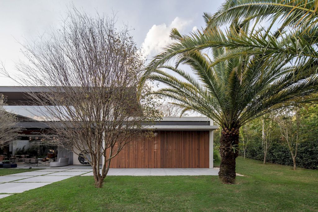 Tetra House, Impressive House in Brazil by Felipe Caboclo Arquitetura