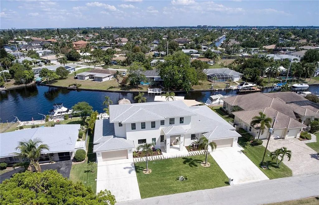 4959 Seville Court, Cape Coral, Florida, is a modern house featuring a bose surrounding system inside and out. All luxury furnishing, tasteful decoration and loaded vacation rental inventory is included.