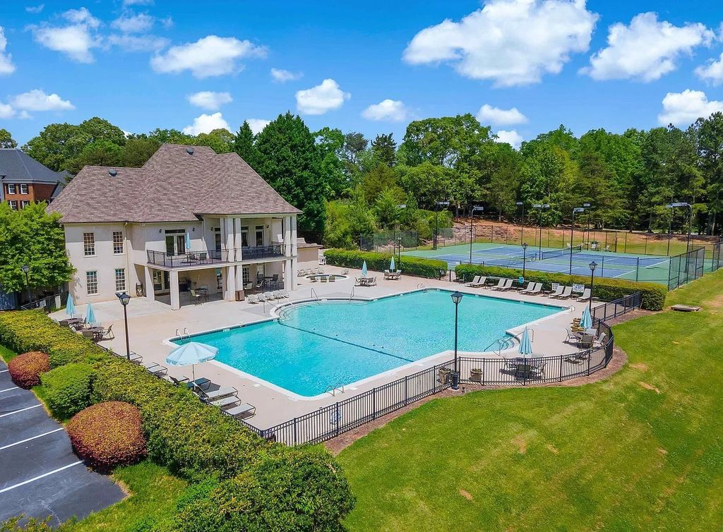 The Estate in Greenville is a luxurious home showcasing dramatic landscape renovation with park-like surroundings now available for sale. This home located at 15 Greenlee Hill Ct, Greenville, South Carolina; offering 04 bedrooms and 05 bathrooms with 6,000 square feet of living spaces.