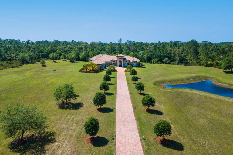 This $3.2 Million Private Sanctuary in Bradenton, Florida is Perfectly Positioned Amongst A Natural Setting