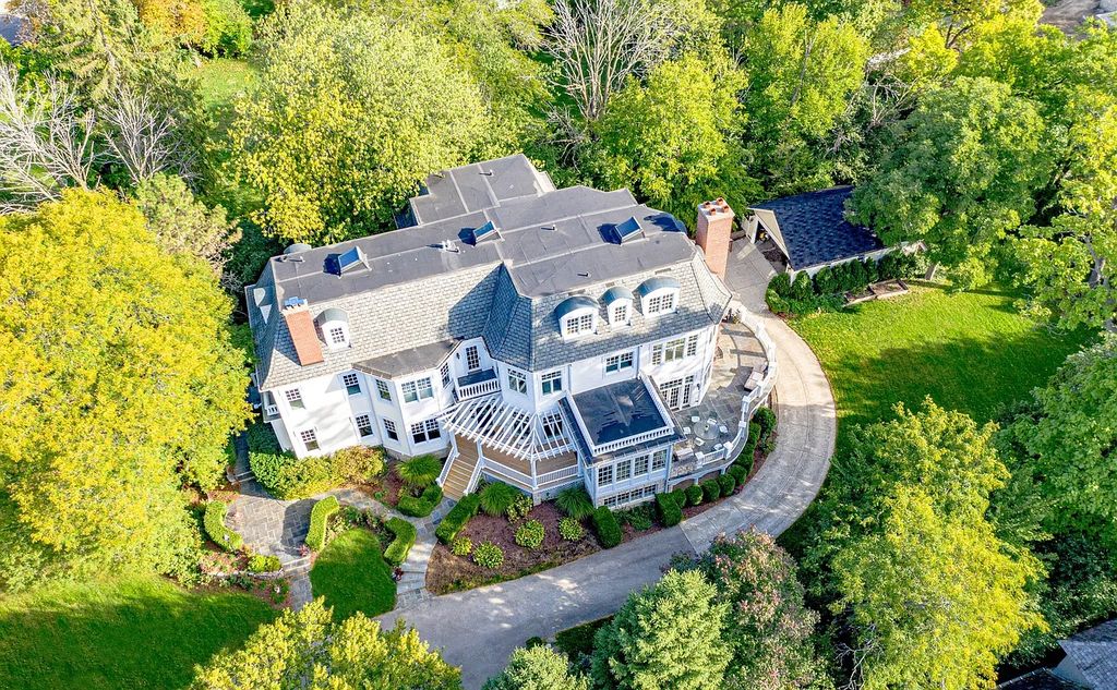The Estate in Hinsdale is a luxurious home where you can enjoy true privacy, serenity and comfort now available for sale. This home located at 317 S Park Ave, Hinsdale, Illinois; offering 07 bedrooms and 09 bathrooms with 10,637 square feet of living spaces.