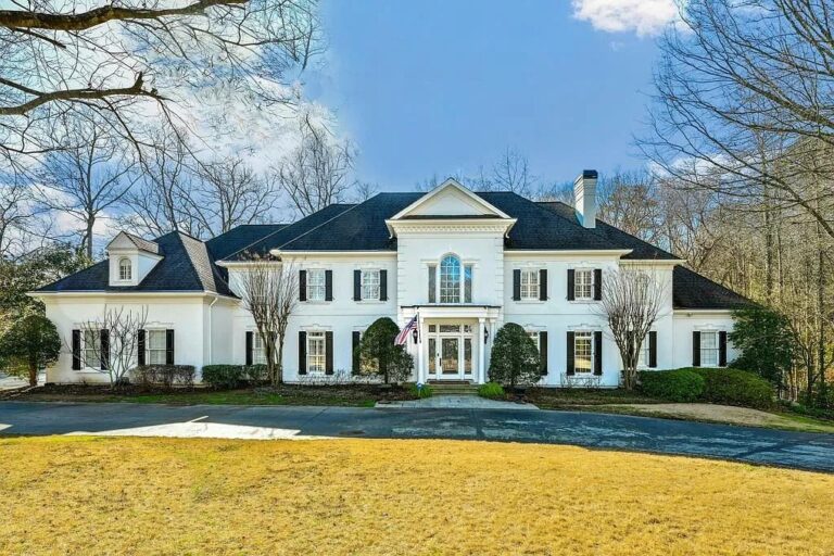 This $4.75M Gracious Home is Ideal For Entertaining in Atlanta, GA