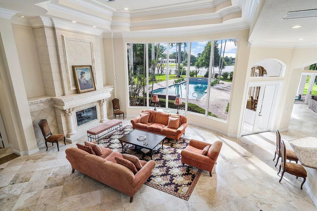 18146 Long Lake Drive, Boca Raton, Florida, was built in 1999 and designed by Shane Ames of Ames International Architecture. It is a rare opportunity to own this beautiful home with a classic Palm Beach style and a fantastically flexible floor plan.
