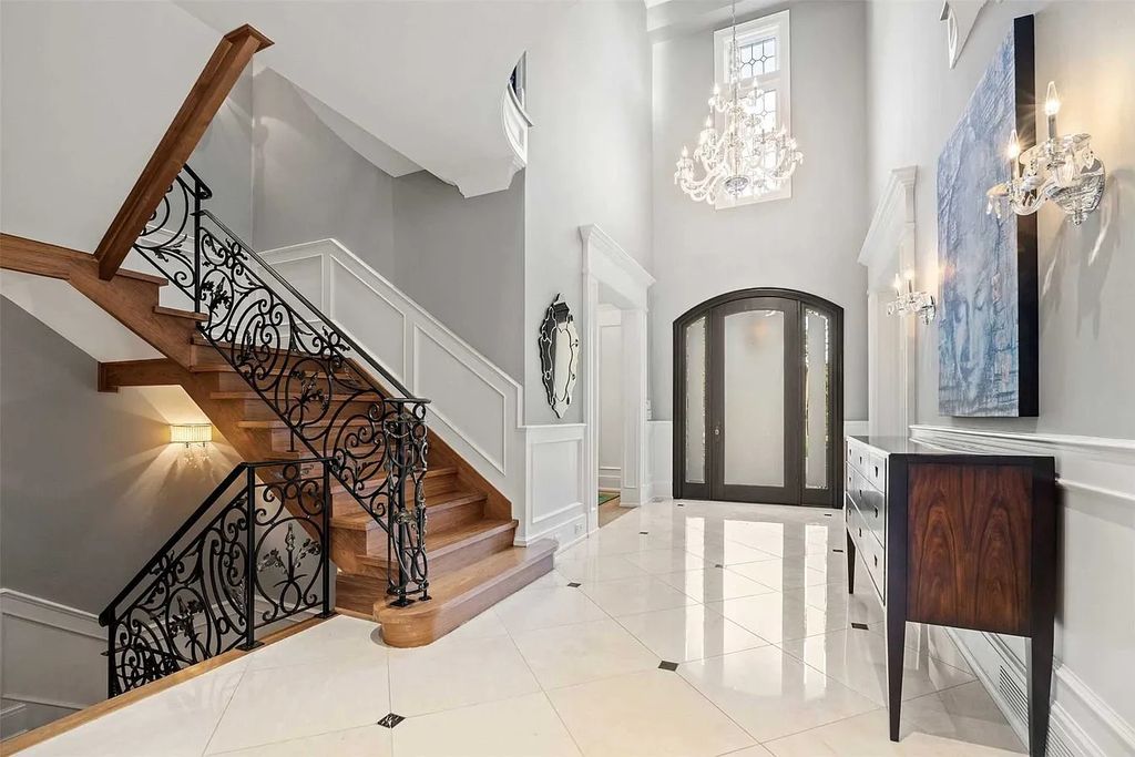 The Estate in Ontario is a luxurious home built with quality workmanship and superior materials now available for sale. This home located at 86 Thornridge Dr, Vaughan, Ontario, Canada; offering 06 bedrooms and 09 bathrooms with 9,000 square feet of land. 