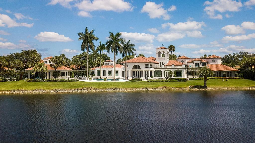 13101 Monet Lane, Palm Beach Gardens, Florida, completed new renovations early in 2019 with an all-new pool, spa, and fire pit in 2022. It is perfect to enjoy the private beach club and our renowned 36 holes, or drive your golf cart to The Bear's Club or Trump National Golf Course Jupiter for more world-class golf.