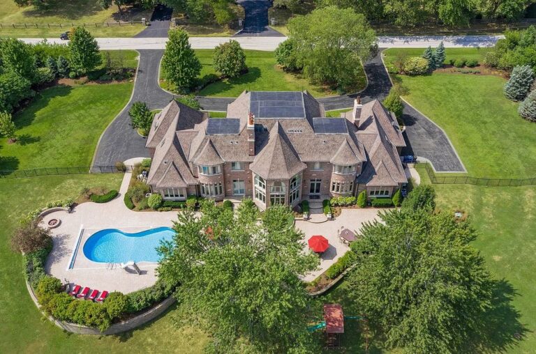 Truly Spectacular Retreat Perfect for Family Events and Entertaining in Every Season in Naperville, IL Listed at $3.5M