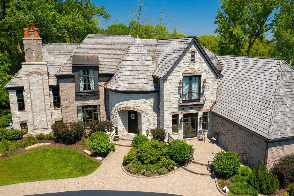 The Home in Bannockburn is a stunning mixture of stone, brick, and stucco, now available for sale. This home located at 21 Aberdeen Ct, Bannockburn, Illinois