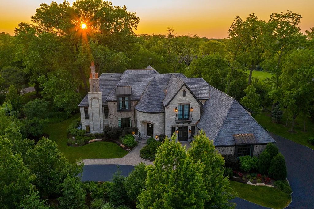 The Home in Bannockburn is a stunning mixture of stone, brick, and stucco, now available for sale. This home located at 21 Aberdeen Ct, Bannockburn, Illinois