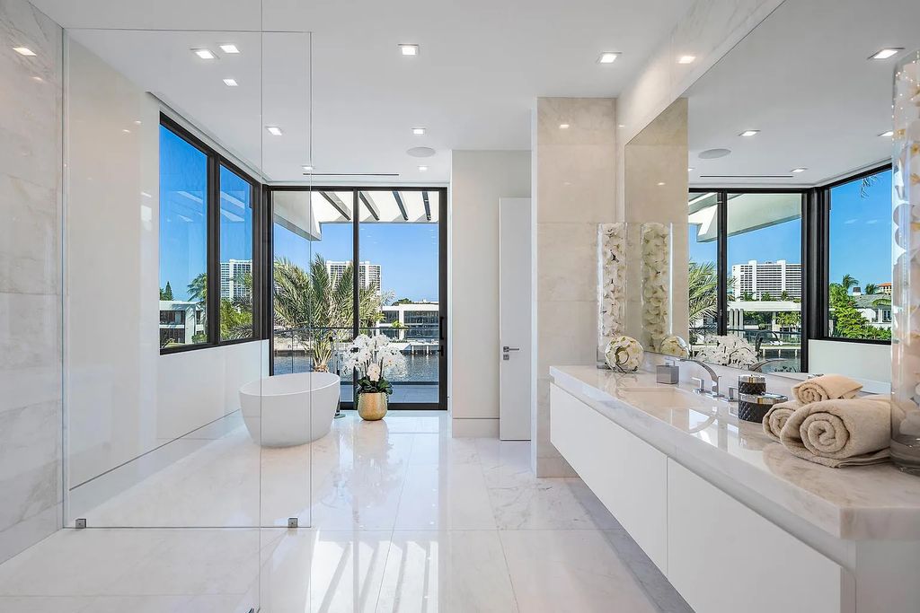 444 E Alexander Palm Road, Boca Raton, Florida is one of the most modern estates with premium appliances and a fully integrated Crestron smart-home system.