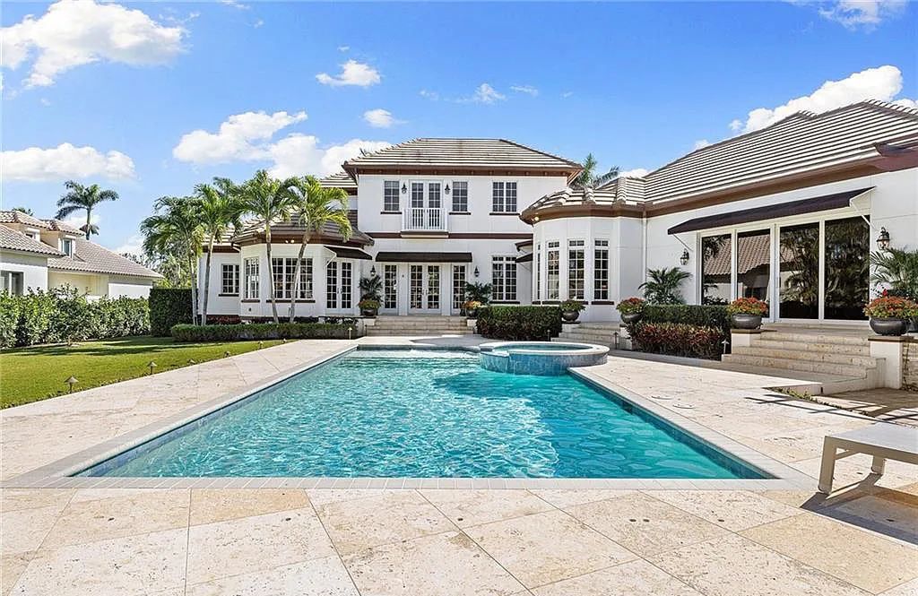 Built in 2011, 885 Admiralty Parade is a true gem in the heart of Naples, Florida offering the perfect blend of luxury and comfort. Don't miss your chance to experience the ultimate Florida lifestyle in this stunning estate. Schedule your visit today.