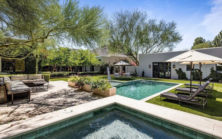 Listed For 7.5 Million, This Timeless Home in Paradise Valley Arizona Has Everything You Need For A Perfect Place To Enjoy And Relax