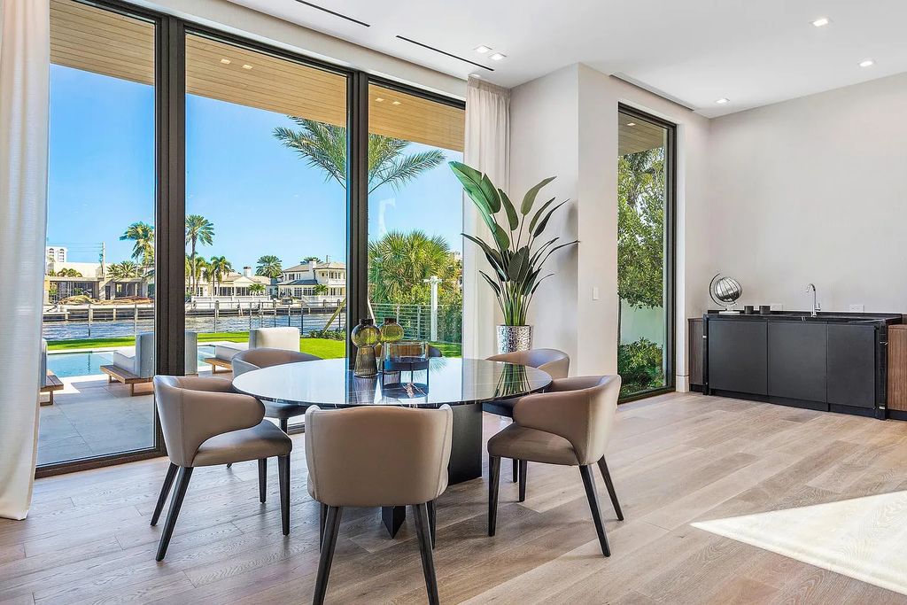 444 E Alexander Palm Road, Boca Raton, Florida is one of the most modern estates with premium appliances and a fully integrated Crestron smart-home system.