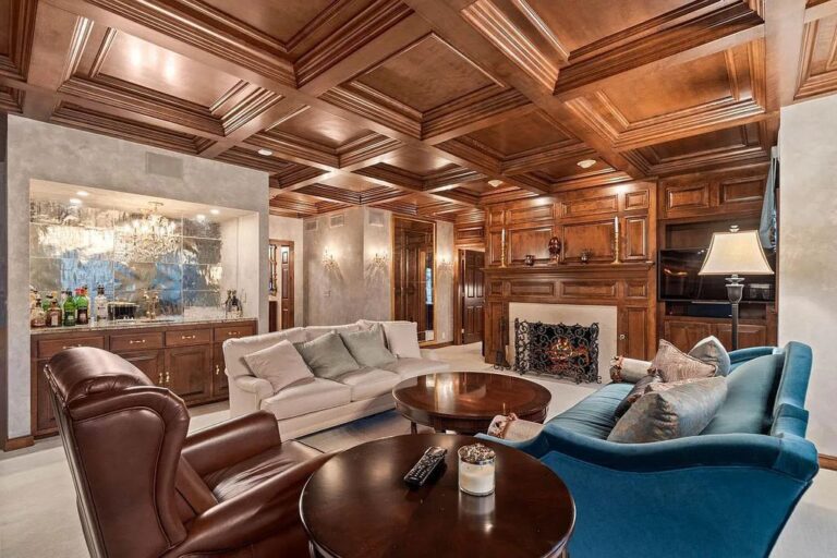 Discover the Tranquil Serenity of Lakeside Living in this 4.495M