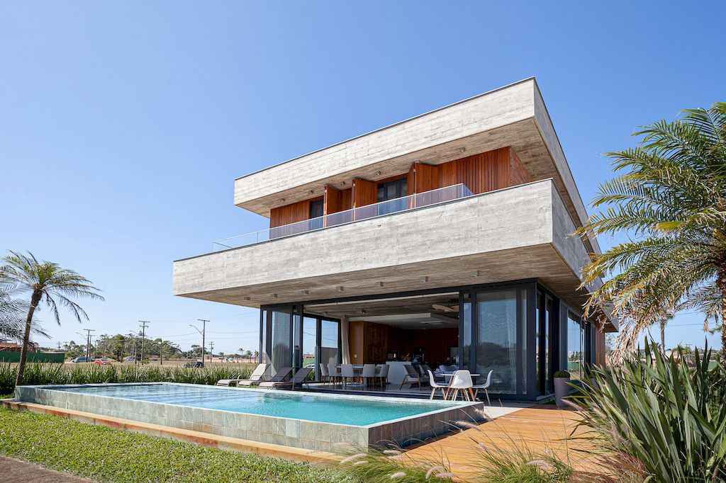 House FC, Elegant Beach House in Brazil by Vitório Ecker Arquitetura