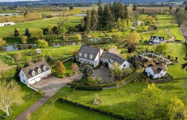 Incredible Estate in the Heart of Wine Country in Hillsboro, OR Listed at $5.995M