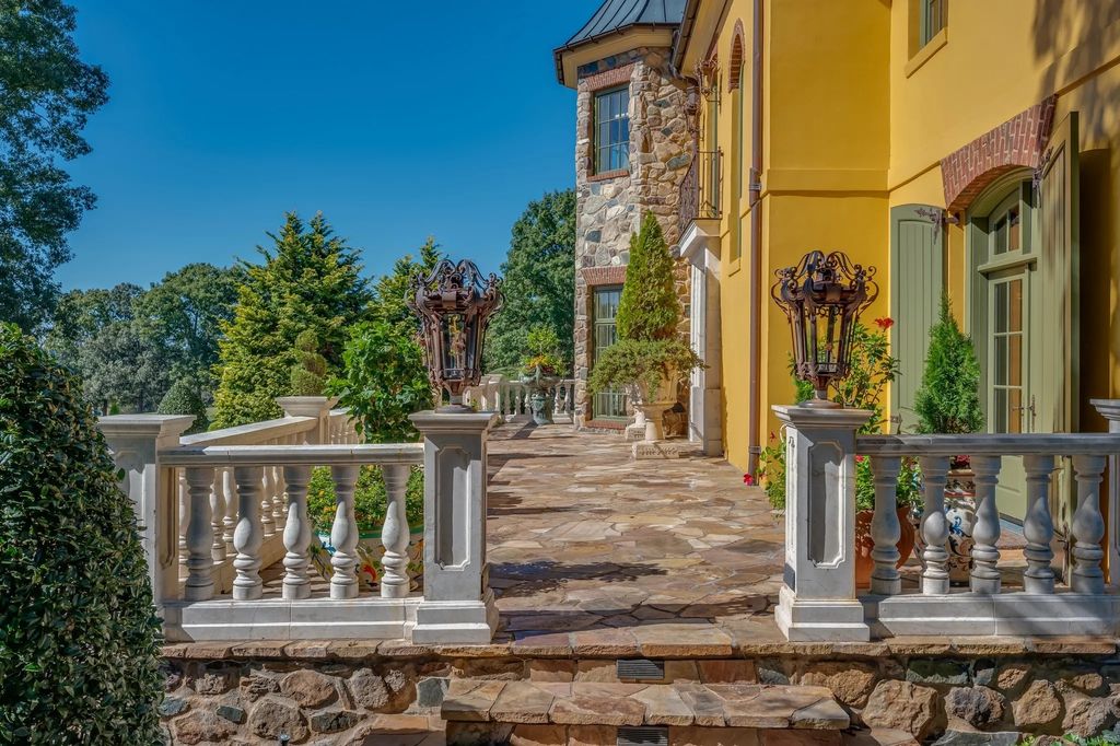 The Estate in Shelby is a luxurious home with the seamless blend of indoor and outdoor spaces, now available for sale. This home located at 527 Whitaker Rd, Shelby, North Carolina